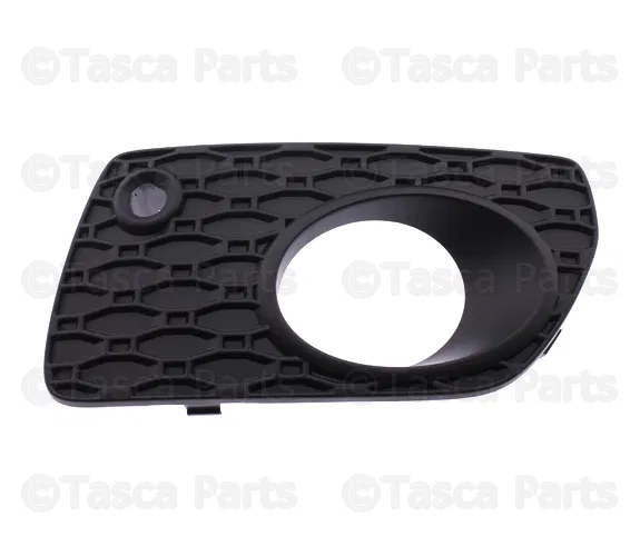 Outer Grille - Passenger Side (RH) - Volvo (30744522)
