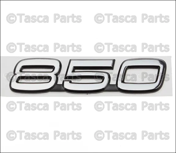 Deck Lid Emblem - Volvo (6817401)