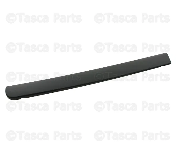 Lower Molding - Passenger Side (RH) - Volvo (9190847)