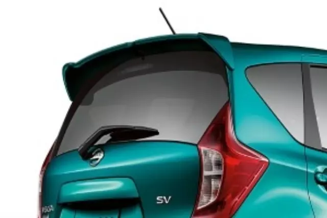 Rear Roof Spoiler - Brilliant Silver - Nissan (999J1-4ZK23)
