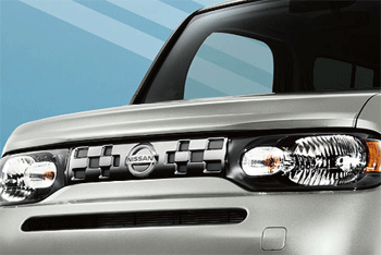 Hood Molding Accent - White Pearl - Nissan (F5830-1FC0A)