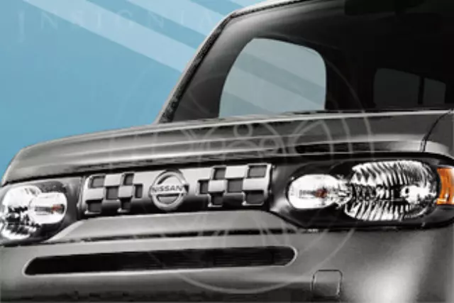 Hood Molding Accent (K23 - Brilliant Silver) - Nissan (F5830-1FC3C)